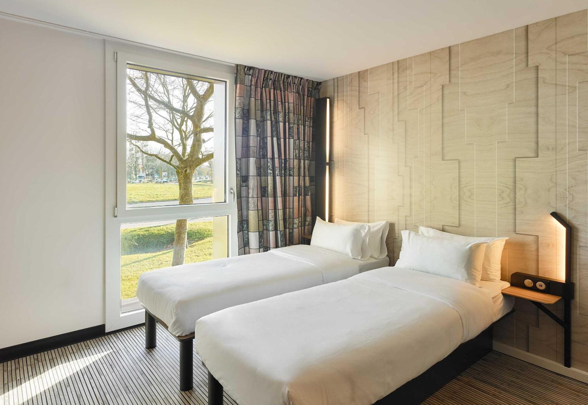 סאריס B&B Hotel Marne-La-Vallee Val D'Europe מראה חיצוני תמונה