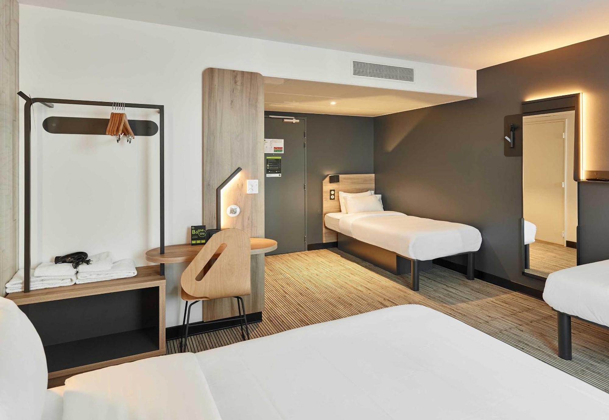 סאריס B&B Hotel Marne-La-Vallee Val D'Europe מראה חיצוני תמונה
